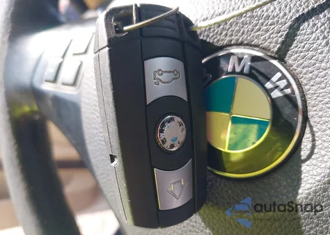 2006 BMW 325I z USA, uszkodzony, nr VIN WBAVB13576PT23360